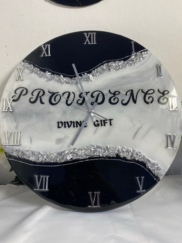 Glitz Timepiece 17”