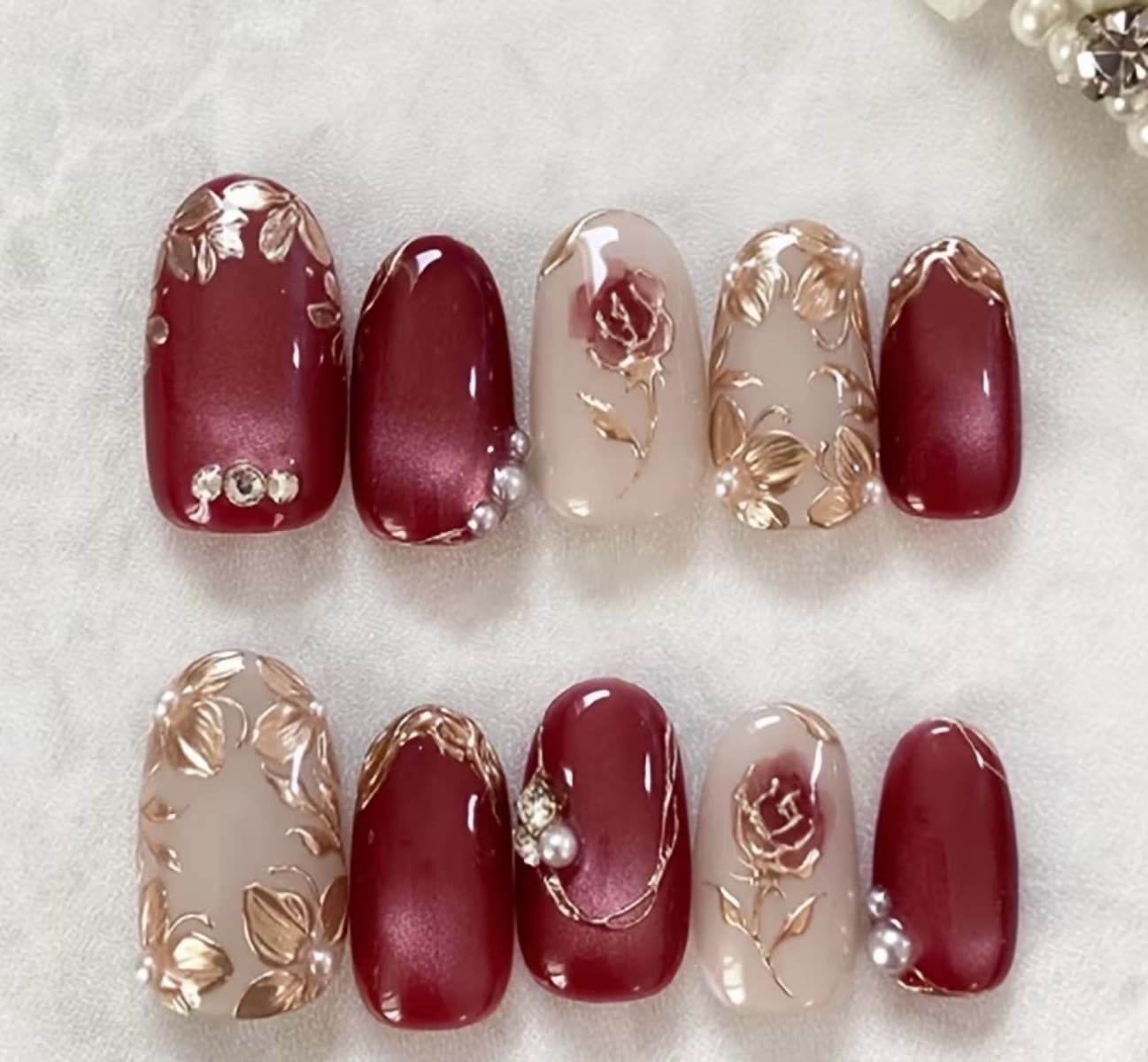 Stick on nails - Cassie