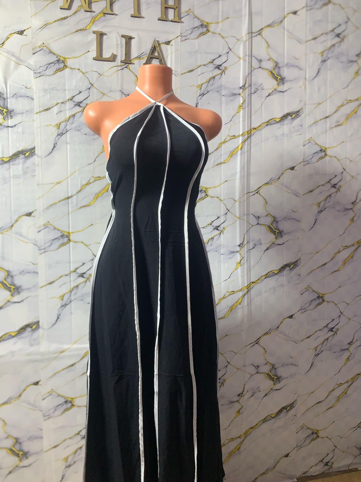 backless dress