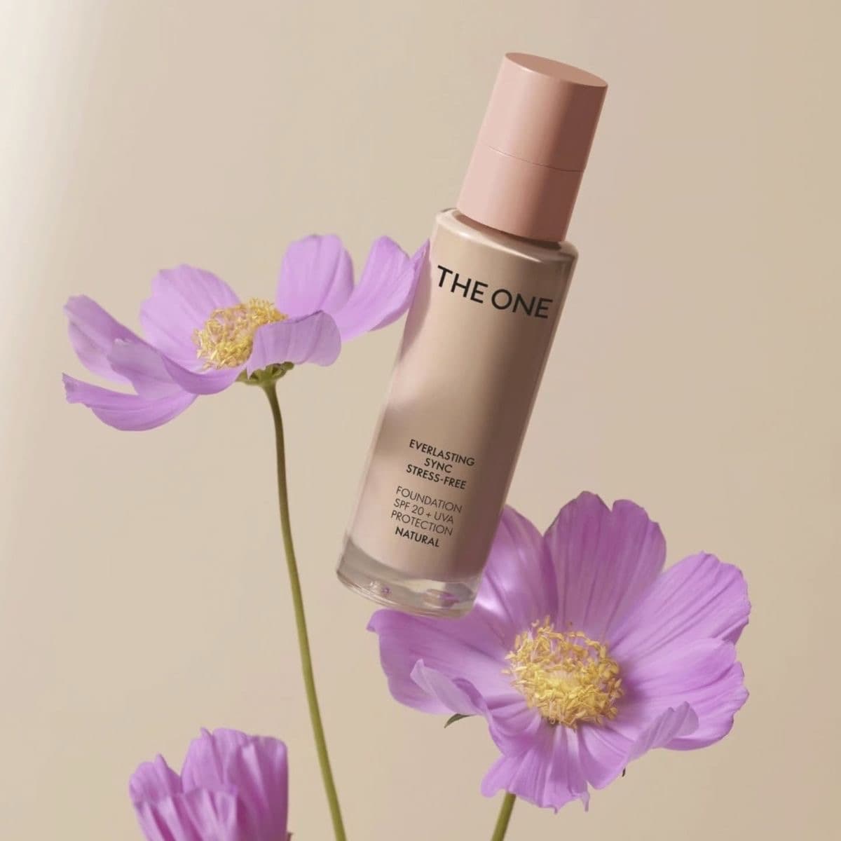 Everlasting Sync Stress-Free Foundation SPF 20 + UVA protection Natural
