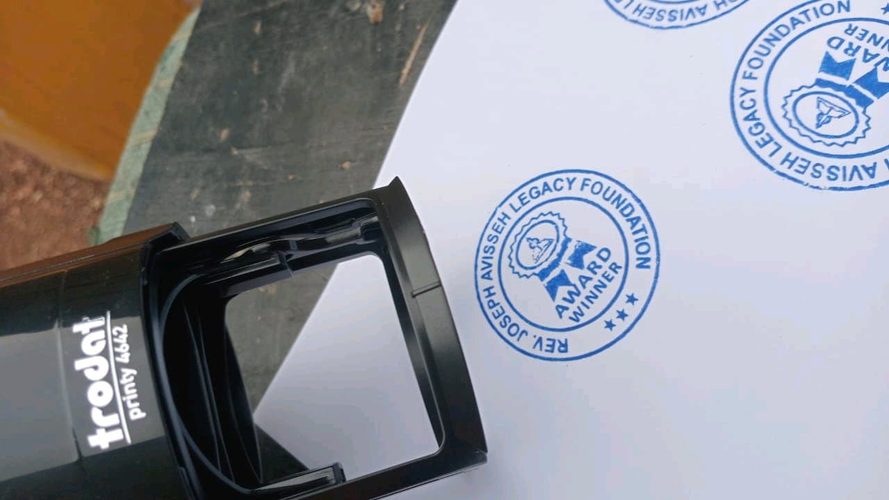 round self ink stamp