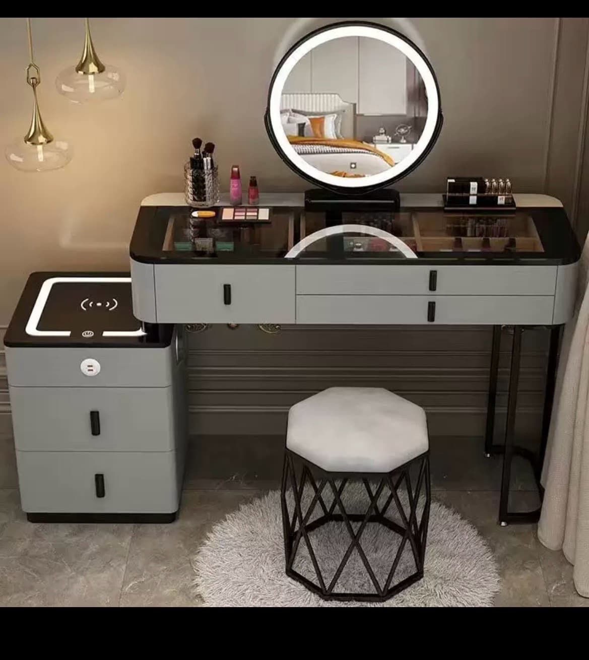 Make up Vanity
