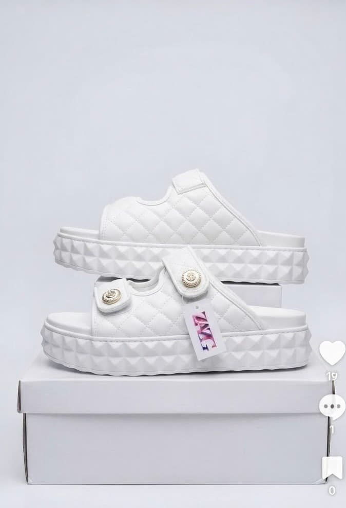 ladies sandals