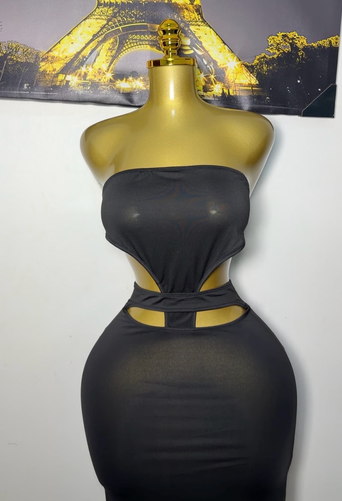 gown