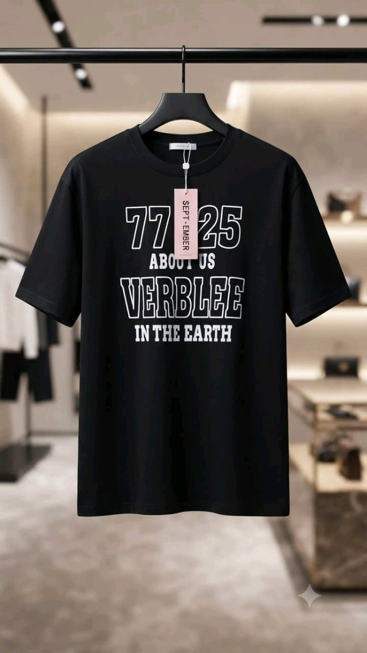 Black Tee
