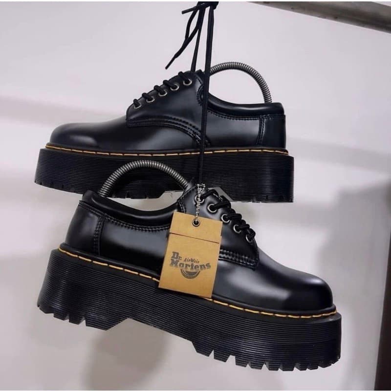 DR MARTENS SHOE
