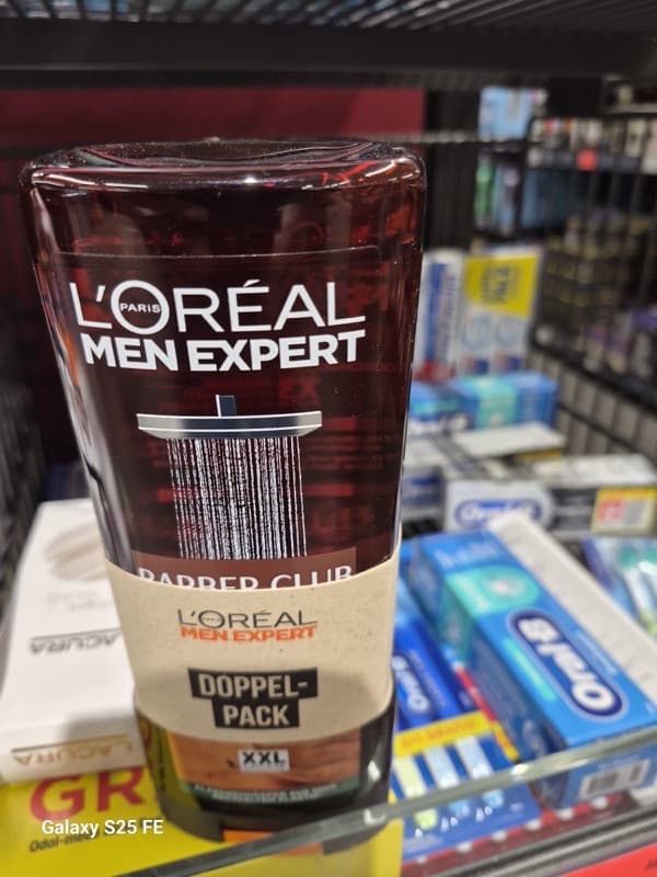 This is L’Oréal Paris Men Expert – Barber Club shower product in Doppel-Pack (double pack) and XXL size. It is a premium men’s grooming product.