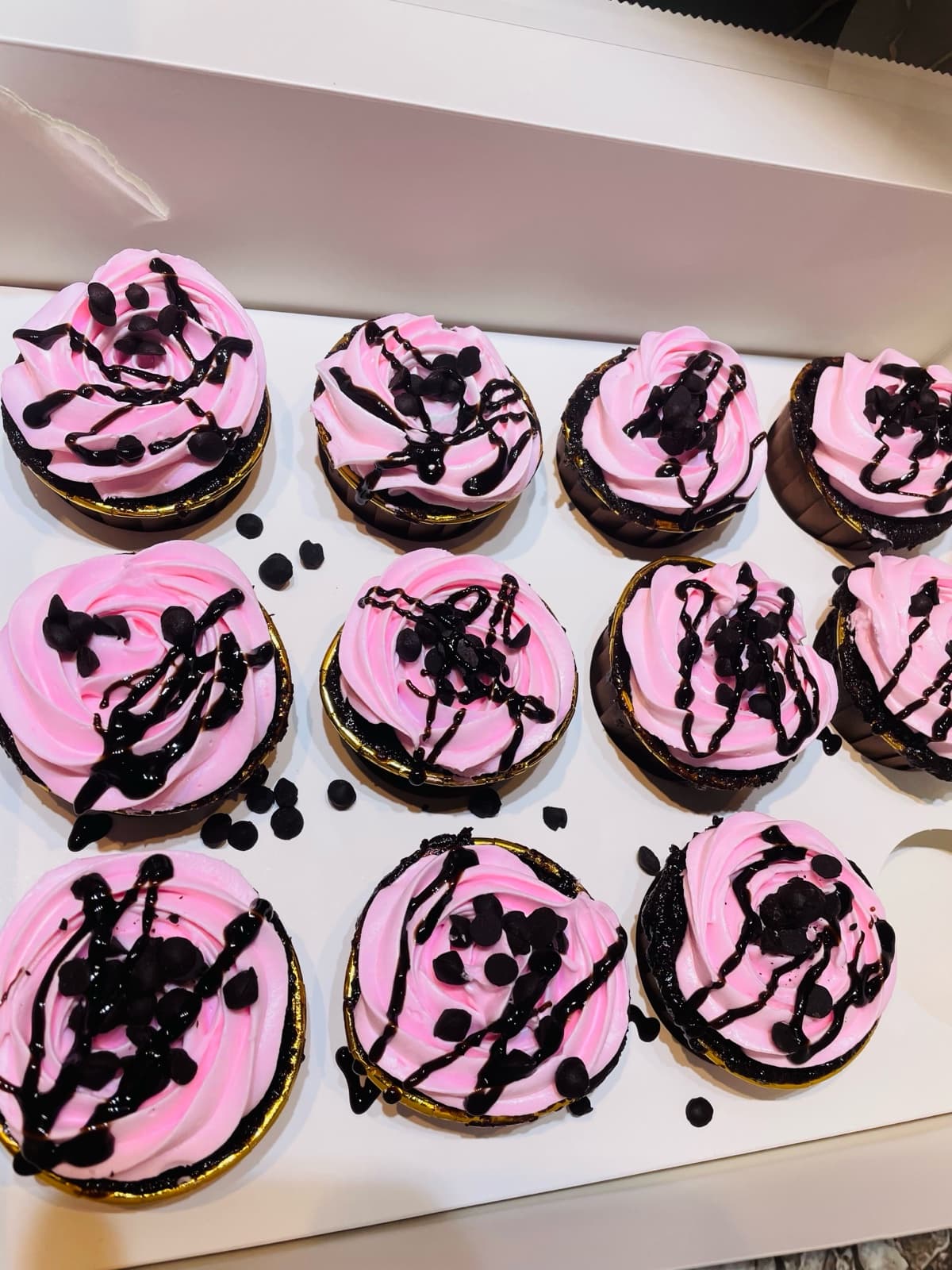 12 pieces cupcakes