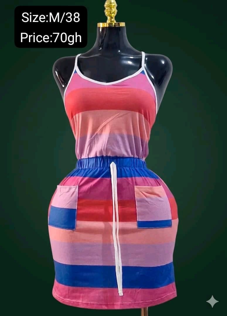 sleeveless dress