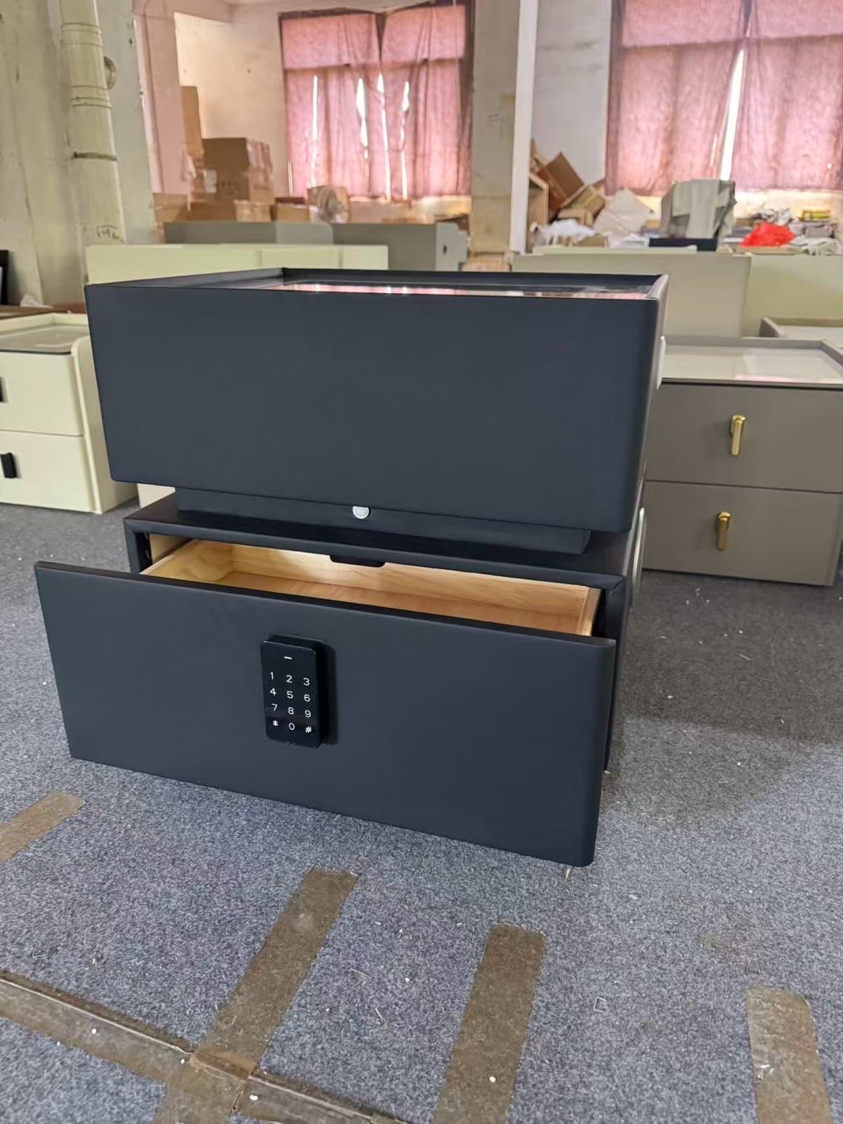 LUXURY SMART BEDSIDE TABLE/WIRELESS CHARGING & LED